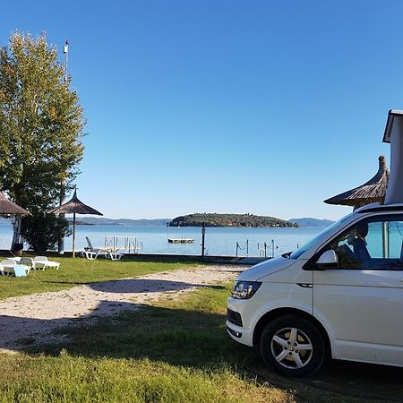 Camping Village Punta Navaccia Tuoro sul Trasimeno Ngoại thất bức ảnh