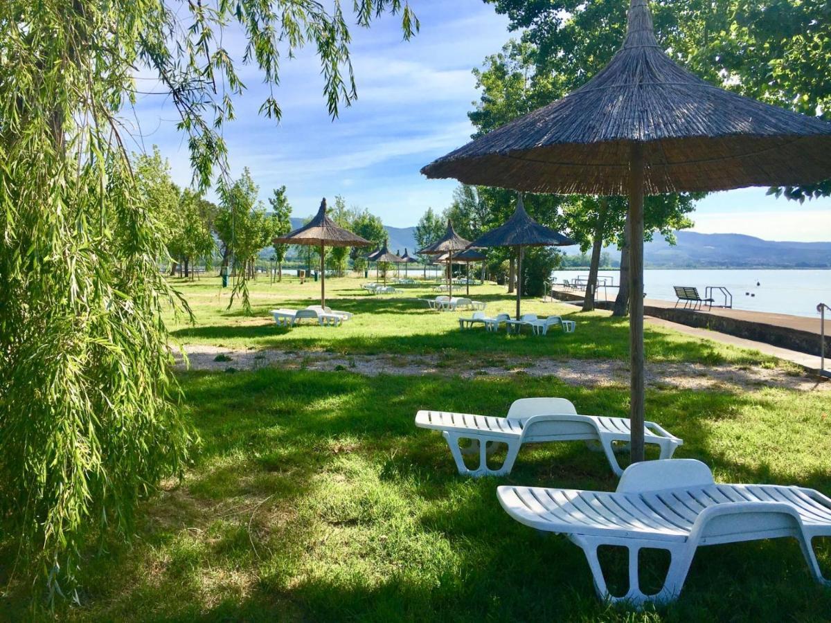 Camping Village Punta Navaccia Tuoro sul Trasimeno Ngoại thất bức ảnh