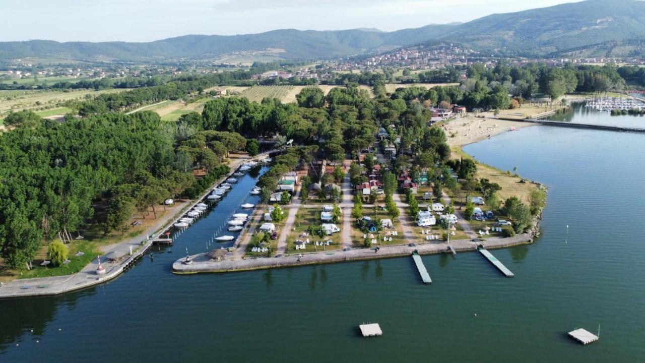 Camping Village Punta Navaccia Tuoro sul Trasimeno Ngoại thất bức ảnh